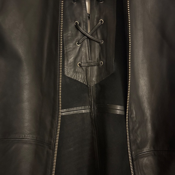 Black leather top back zip up size M or 38 - Picture 4 of 7